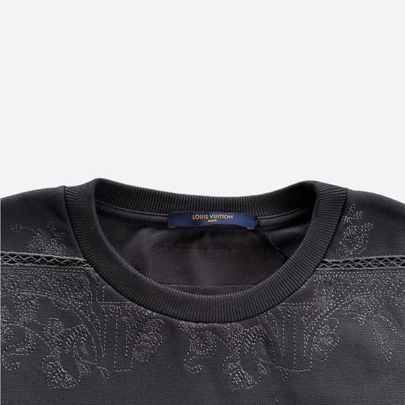 Men’s Louis Vuitton LV T shirt - Picture 2 of 2